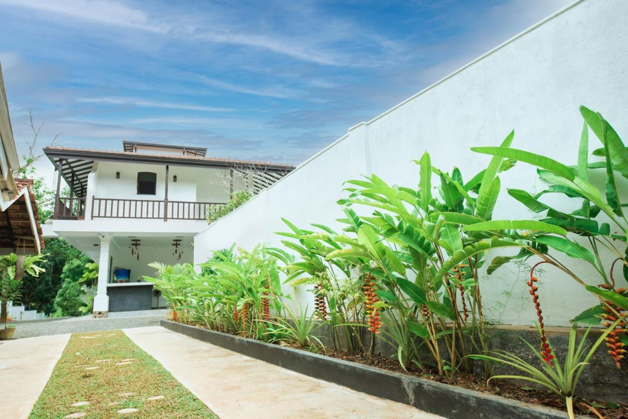 Hotel Calm Haven Unawatuna タール エクステリア 写真